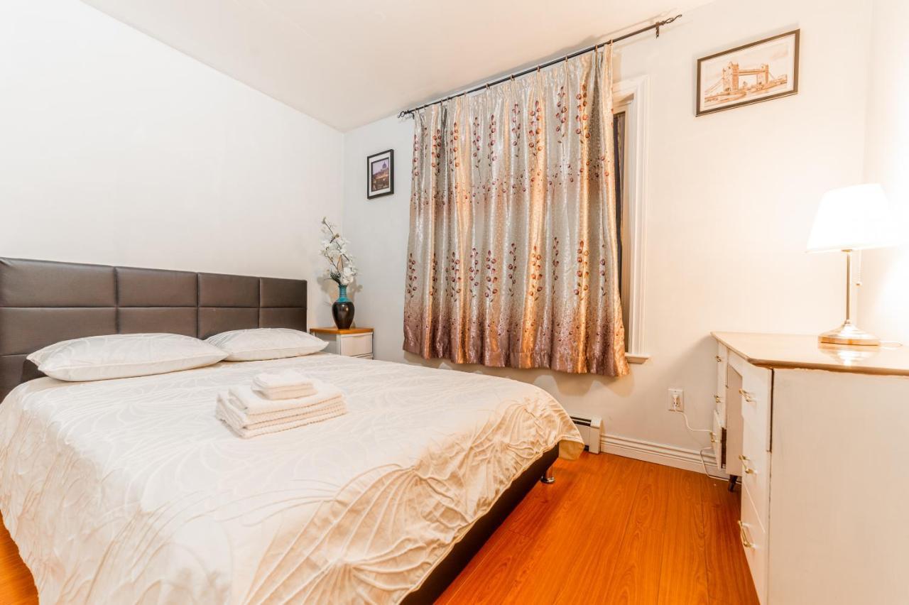 Lee'S Place Villa Surrey Bagian luar foto